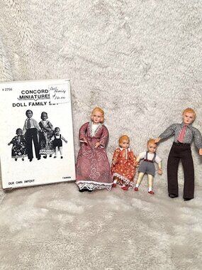 Vintage Concord Miniatures Doll Family Set of 4 Dolls 1970s NEW IN BOX #B6